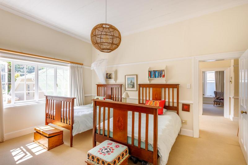 5 Bedroom Property for Sale in Claremont Western Cape